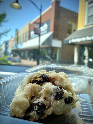 A beautifully crafted dark chocolate cherry scone! Great crumbly texture with just the right amount of dark chocolate to cherry ratio.