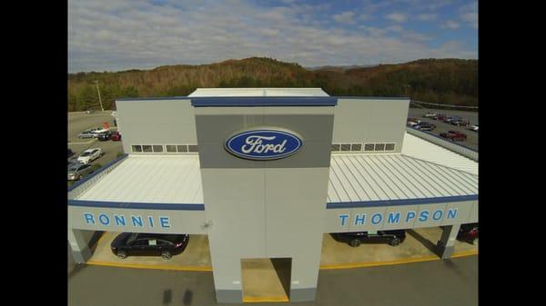 Towering over Highway 515 North in East Ellijay, Ronnie Thompson Ford is THE place to buy a new or pre-owned Ford car or truck.