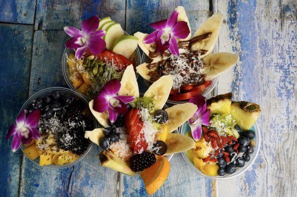 Delicious fresh fruit smoothie bowls