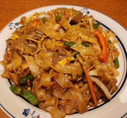 Kee Mao...Drunken Noodles with Steak