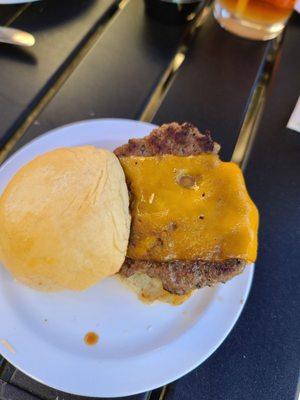 Classic slider with cheddar