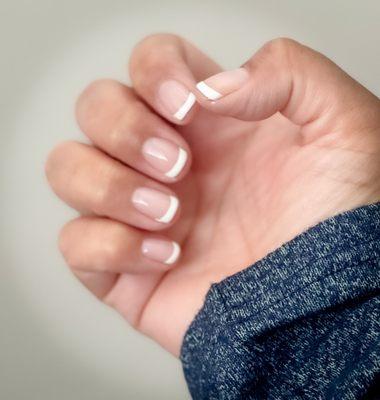 Gel. French manicure