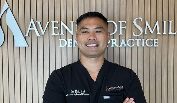 Dr. Eric Bui