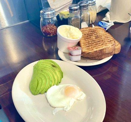 Poached eggs with toast & side of avocado