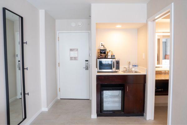 Wet bar area