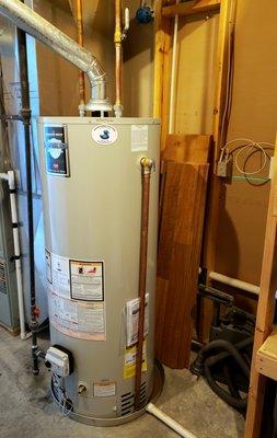 40 Gallon Natural Gas Water Heater (Bradford White) with Drain Pan