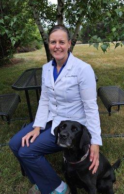 Dr. Anna Wildgrube, here to care for your dogs, cats and horses.