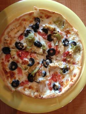 Mini thin crust Greek pizza