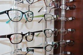 A wide selection of frames and contacts