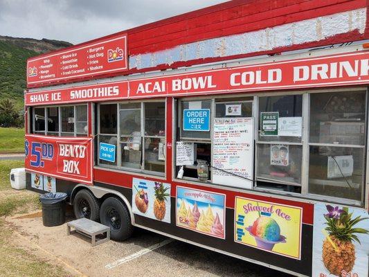 Food truck at Sandy Beach