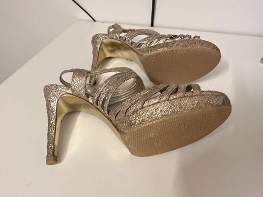 Sparkly gold heels - bottom view