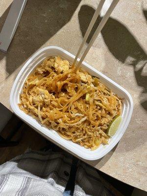 Chicken pad Thai $14.95