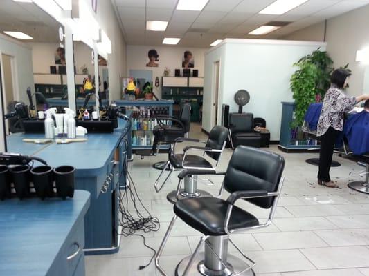 Haircut stations (left side)