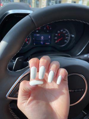 this is terrible. i wish the photo was clearer so you can see how chunky and uneven the nail polish is