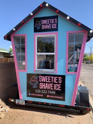 Sweetie’s Shave Ice & Raspados