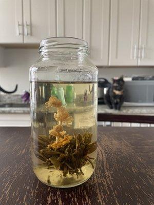 Blooming tea