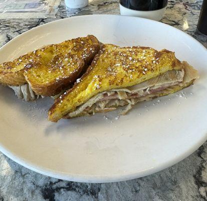 Monte'Cristo is incredible!