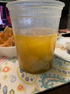 As you can see, no egg in my "egg drop wonton soup". They gave me a wonton soup instead which is 30 cents less than the egg drop version.