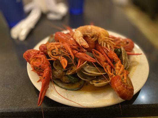 Crawfish, mussels, and clams