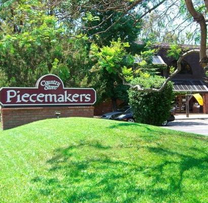 Piecemakers Country Store