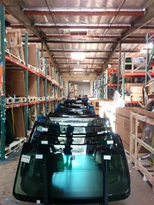 We offer both OEM and aftermarket glass with over 20,000 auto glass in our warehouse.