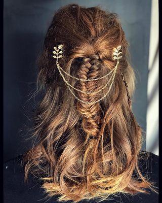 Harford County salon that adores doing bohemian bridal braids for your dream wedding.