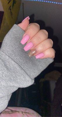 nails