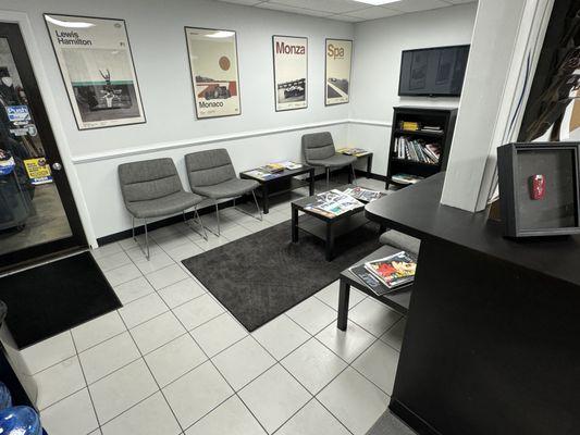 AMF Tire's waiting room