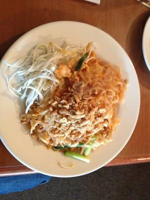 Pad Thai. Very good.