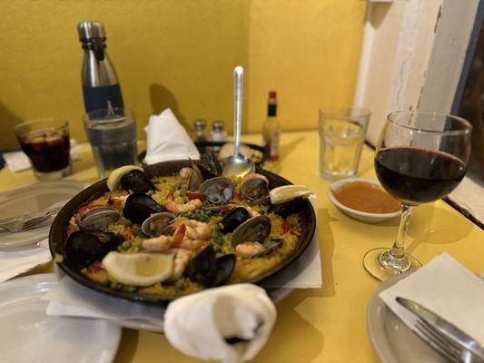 Paella De Mariscos