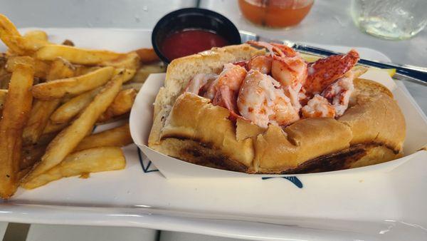 Lobster roll and delectable French fries