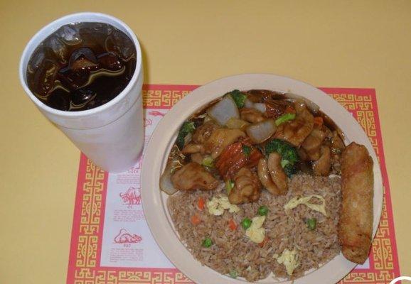 $6.99 Lunch Special!  Comes with an entrée, an egg roll, plus a free ice tea or egg drop soup