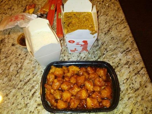 General chicken and house special fried rice