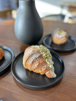 Matcha & pistachio croissant