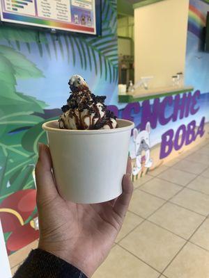 Soft Serve w/ Chocolate Syrup & Oreos