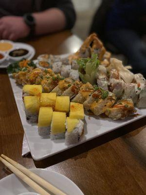 Maki Sushi Bar & Grill