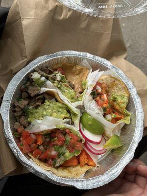 Tacos; pescado and steak