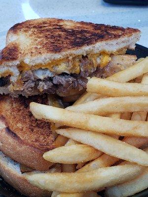 Short rib with fries