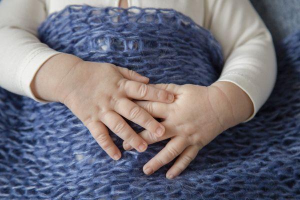 Newborn photo session for boy - photographer Alyona Chyzh