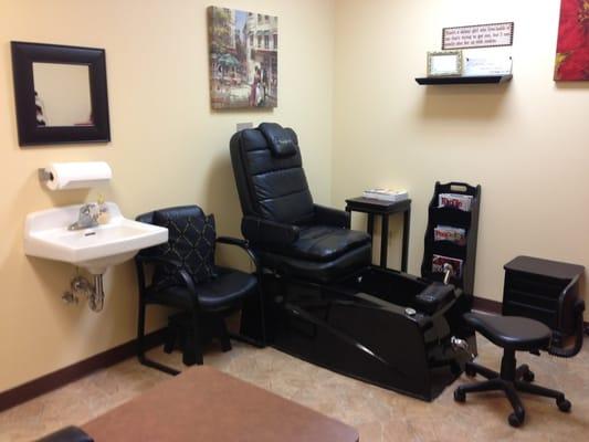 Pedicure room!