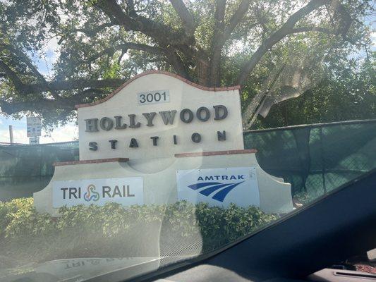 Hollywood station