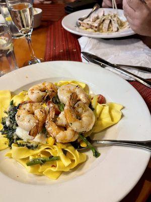 Shrimp Pappardelle and Linguine Alfredo with chicken.