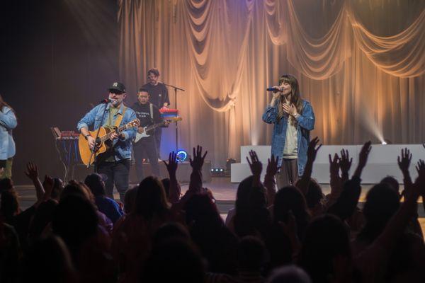 Worship at our annual Thrive Women's Conference.