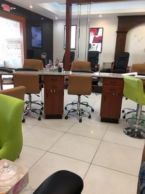 Manicure area