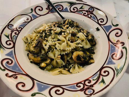 Bow Tie pasta with pesto