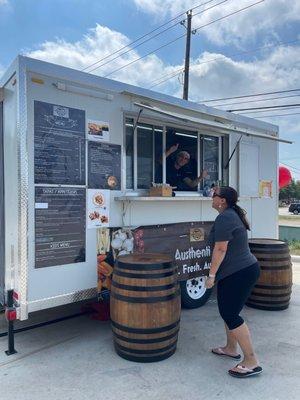 New Spanish GEM in the hood serving up all sorts of fresh, savory appetizers, sandwiches, and salads!