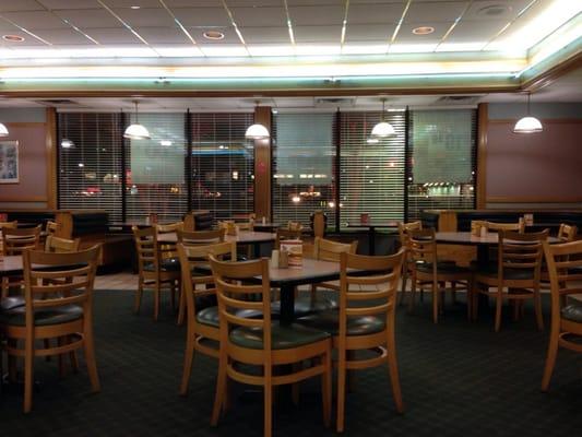 Clean dining room!