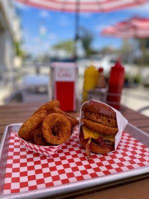 #4. Cowboy Burger , Onion Rings