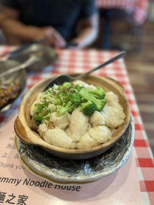 T6. Fish Hot Pot Rice | Instagram: GaoGirlsGrubbin