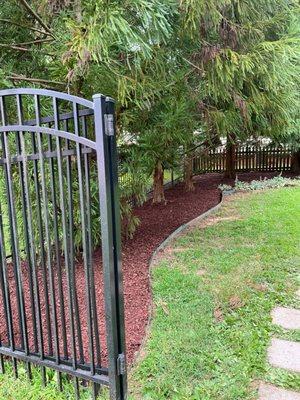 SL Landscaping & Fence Services